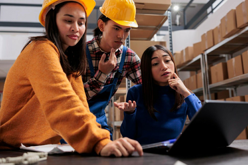 Enhancing Workplace Safety: The Importance of Manual... - Working at Heights Training UK