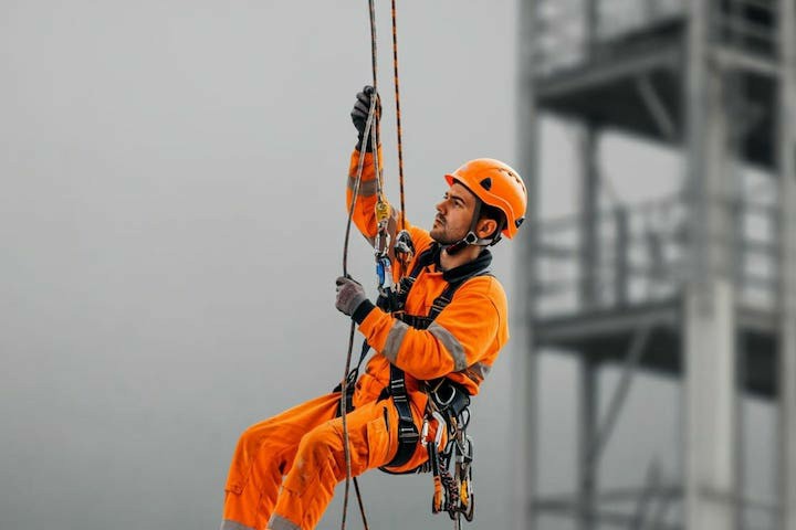 Boosting Workplace Productivity through Effective... - Working at Heights Training UK
