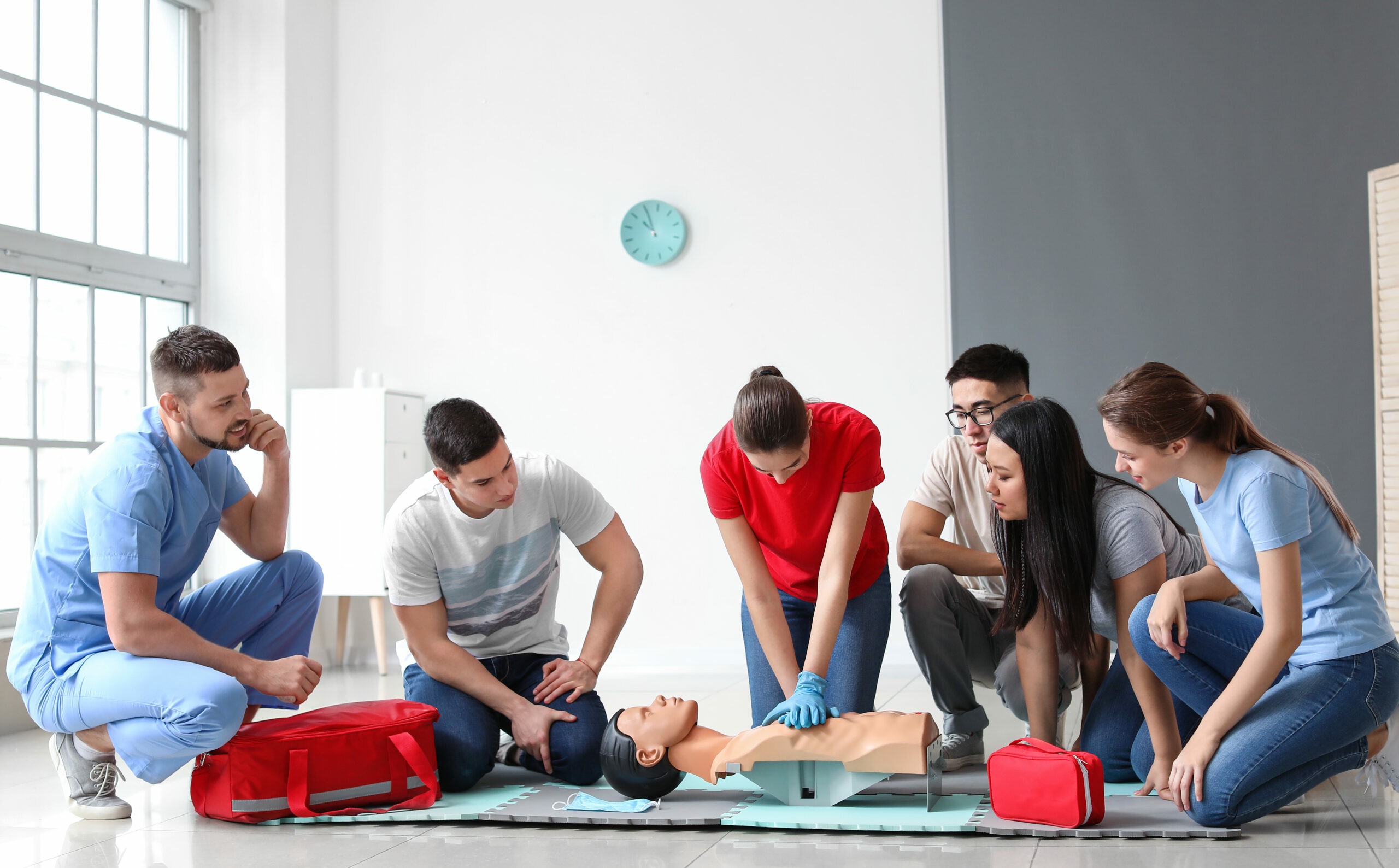 Empowering Workplace Safety: The Necessity of First Aid... - Working at Heights Training UK