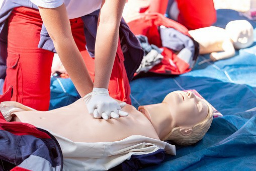 Elevate Your Workplace Safety: The Vital Role of First... - Working at Heights Training UK