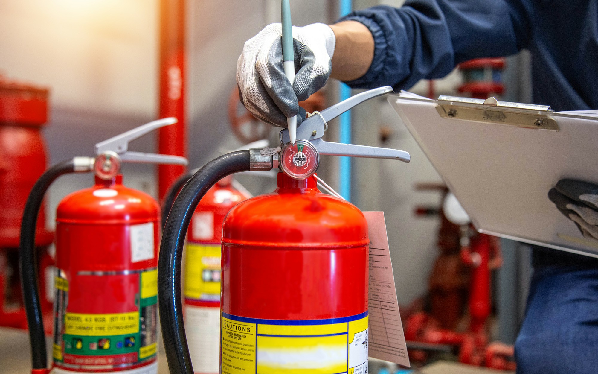 Essential Online Fire Extinguisher Certification for... - Working at Heights Training UK
