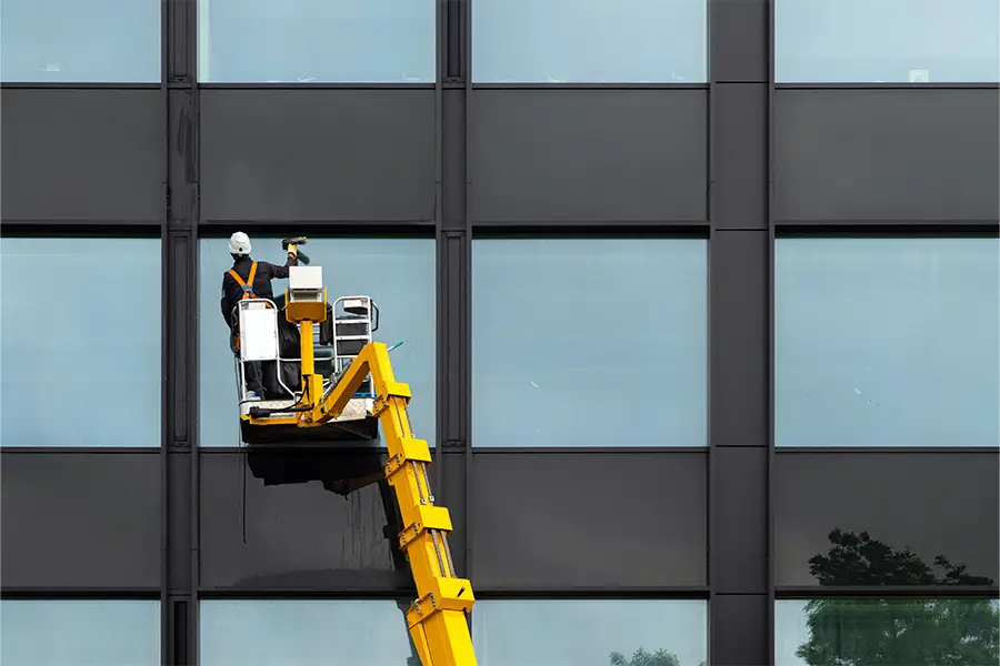 Working at Heights Training Nottingham - Worker safely using access equipment at height